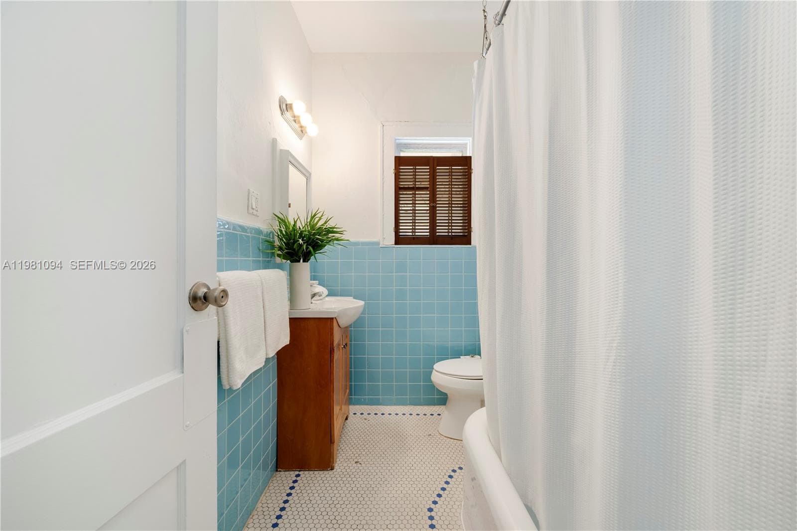 311 Navarre Ave, Coral Gables FL 33134 — 18
