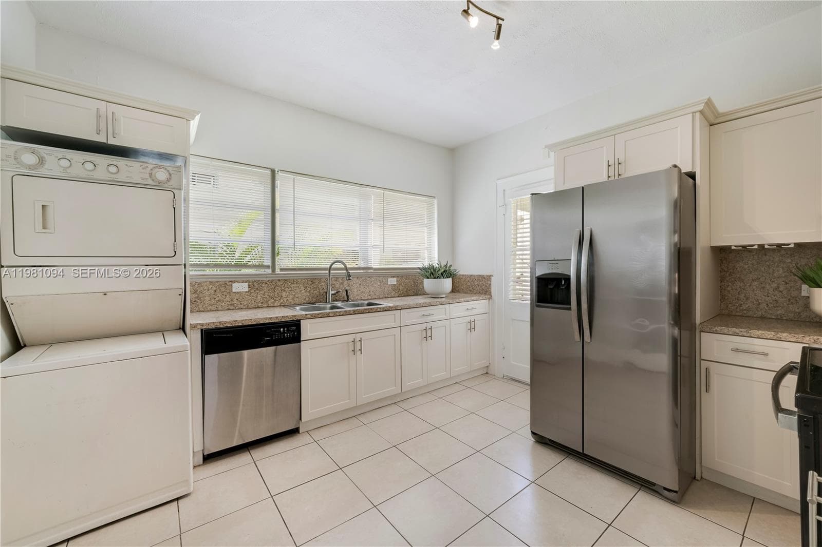 311 Navarre Ave, Coral Gables FL 33134 — 11