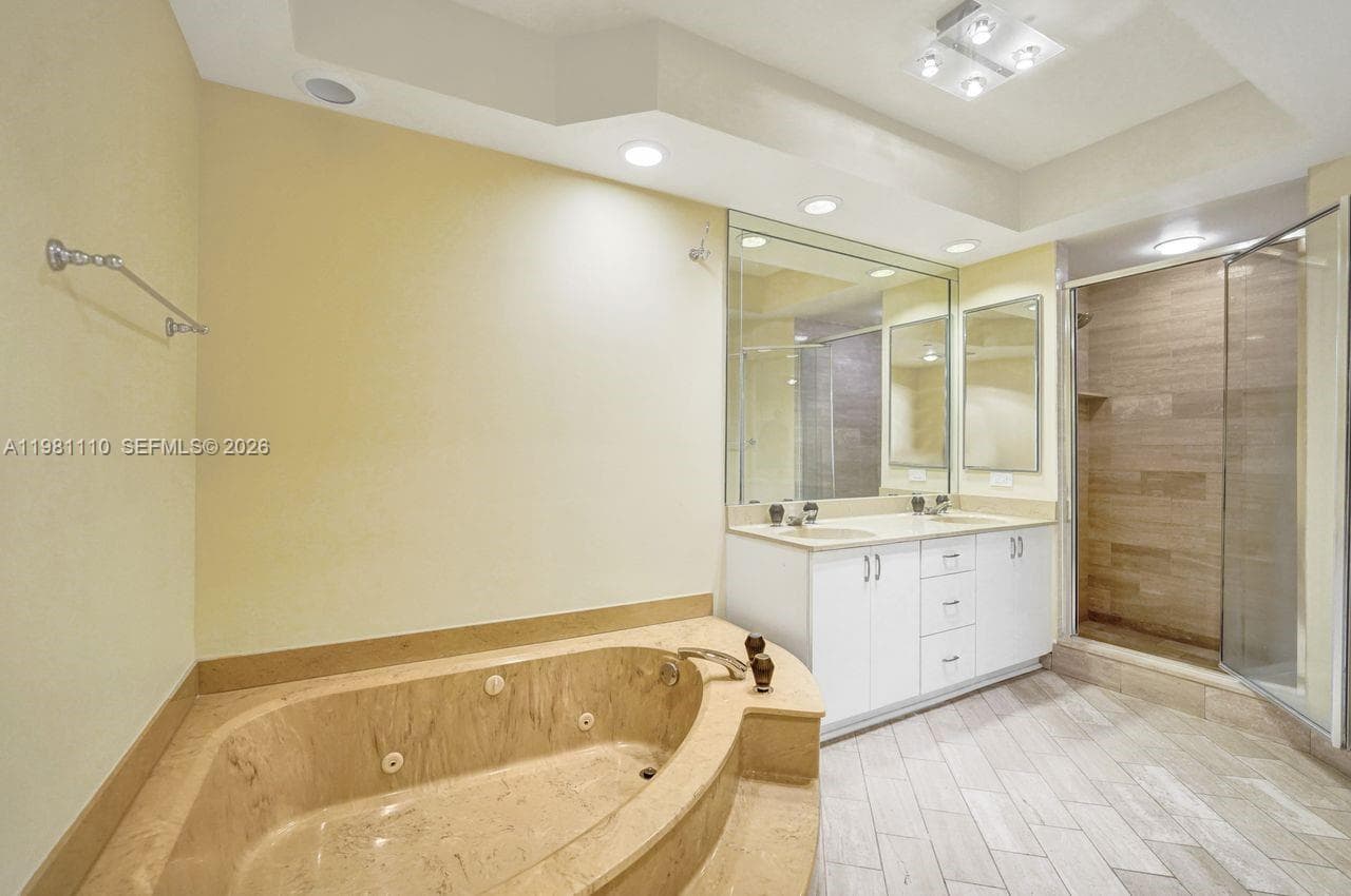 20281 E Country Club Dr # 1703, Aventura FL 33180 — 27