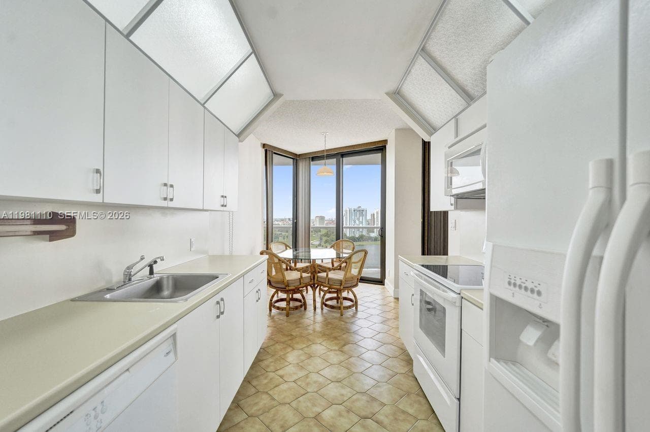 20281 E Country Club Dr # 1703, Aventura FL 33180 — 15