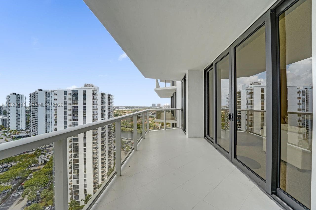 20281 E Country Club Dr # 1703, Aventura FL 33180 — 39