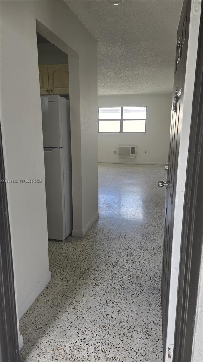 142 SW 18th ave # 30, Miami FL 33135 — 1