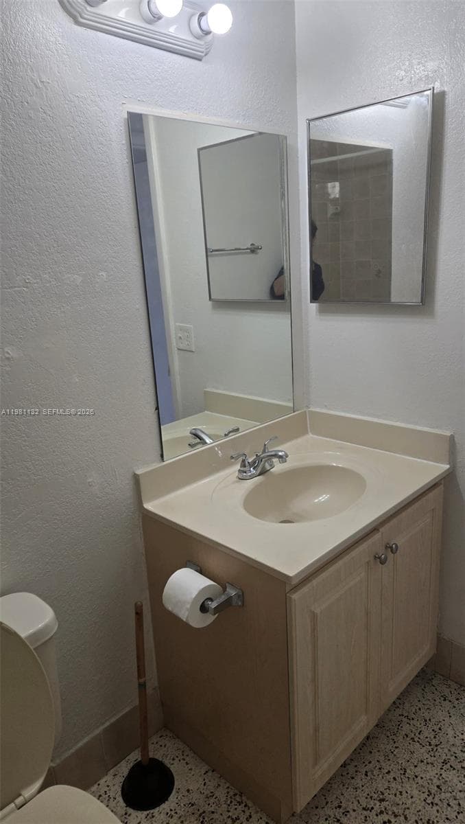 142 SW 18th ave # 30, Miami FL 33135 — 5