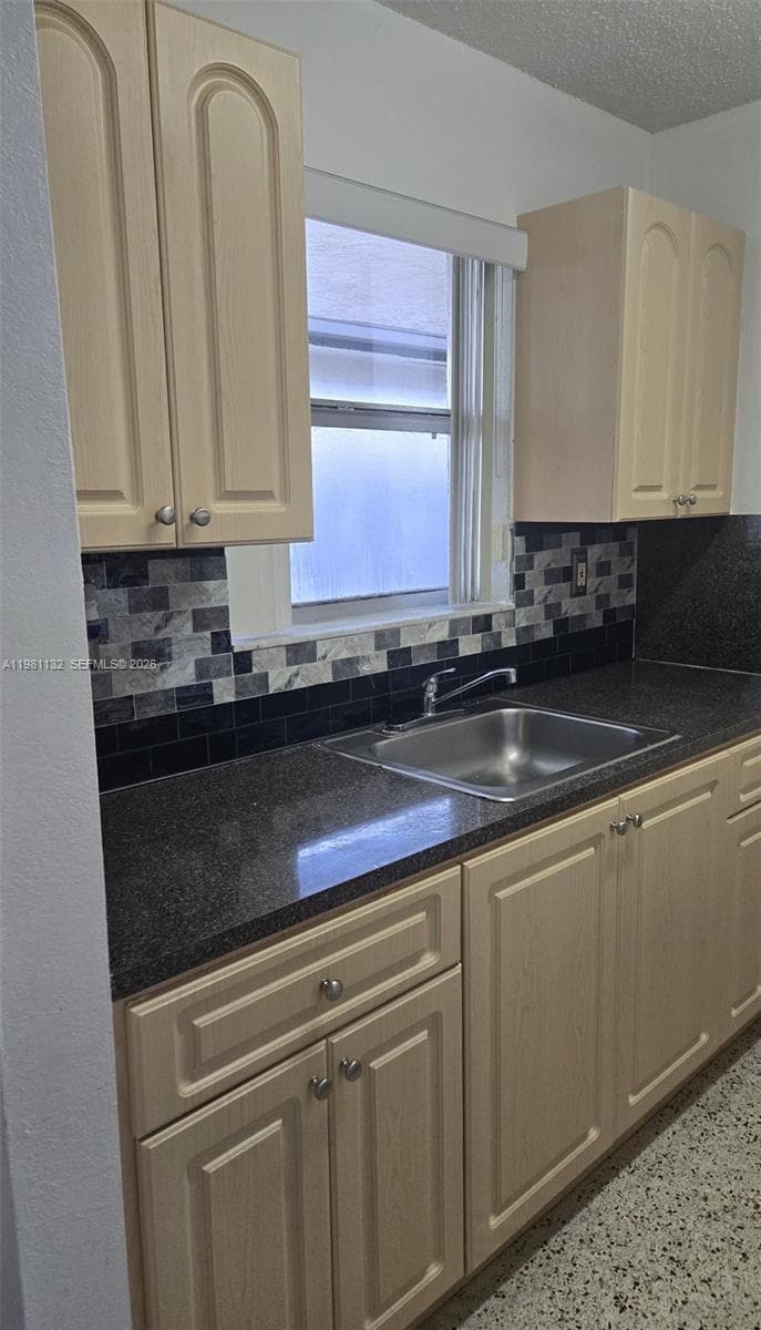 142 SW 18th ave # 30, Miami FL 33135 — 9