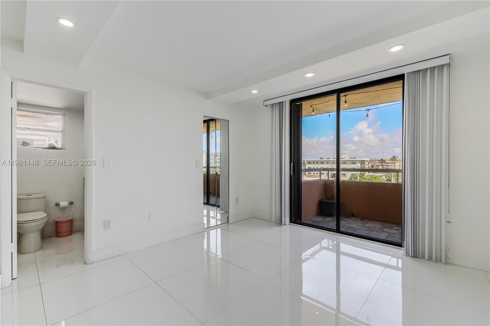 8101 Byron Ave # 509, Miami Beach FL 33141 — 7
