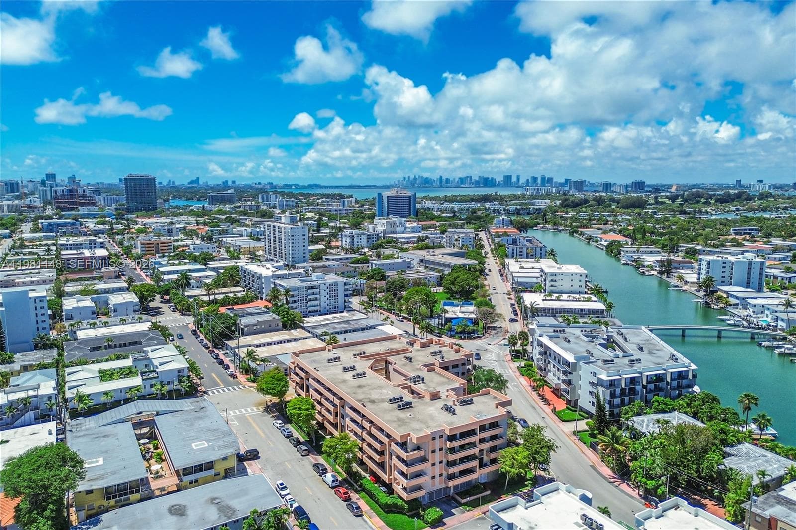 8101 Byron Ave # 509, Miami Beach FL 33141 — 28