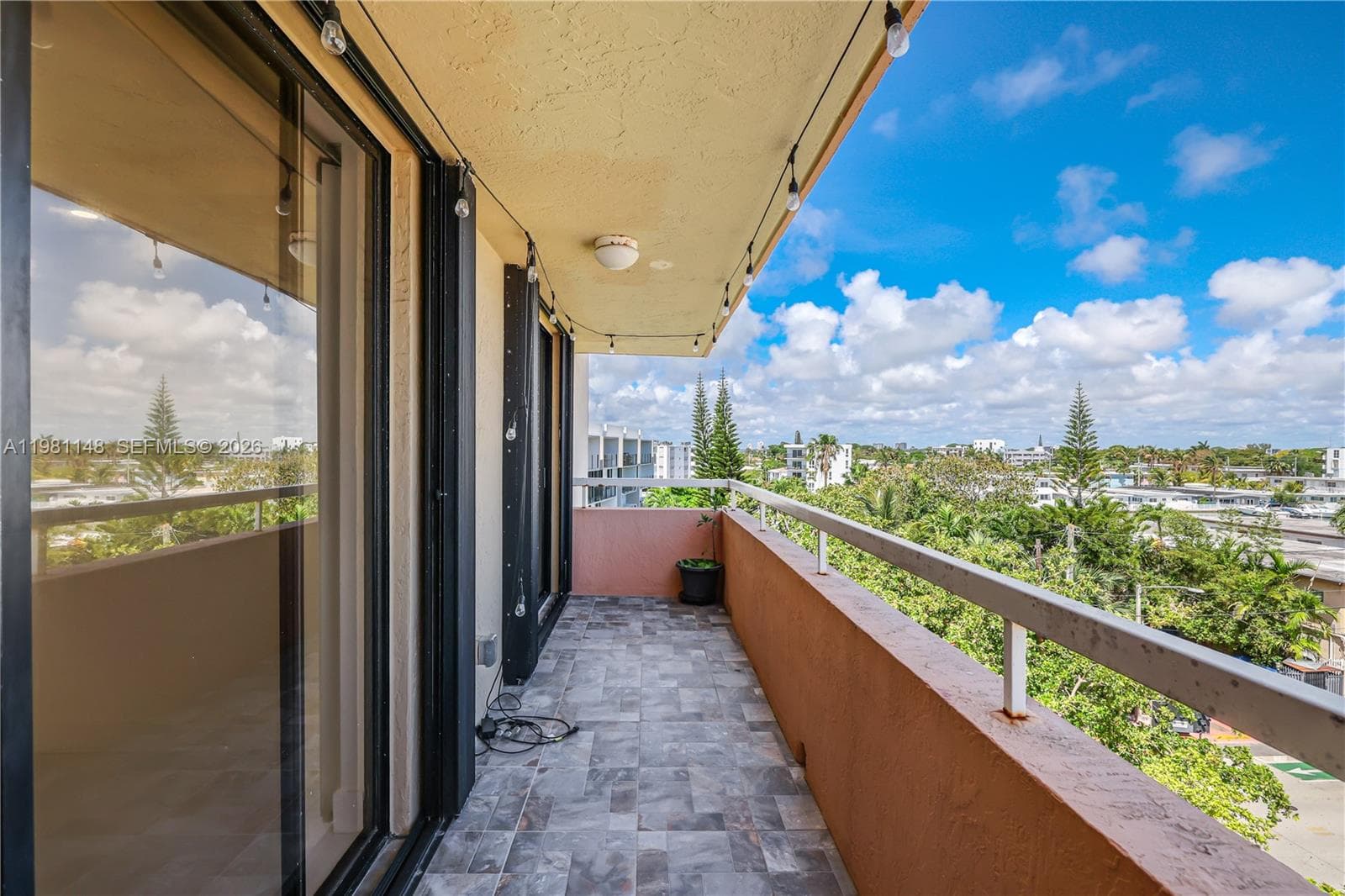 8101 Byron Ave # 509, Miami Beach FL 33141 — 20