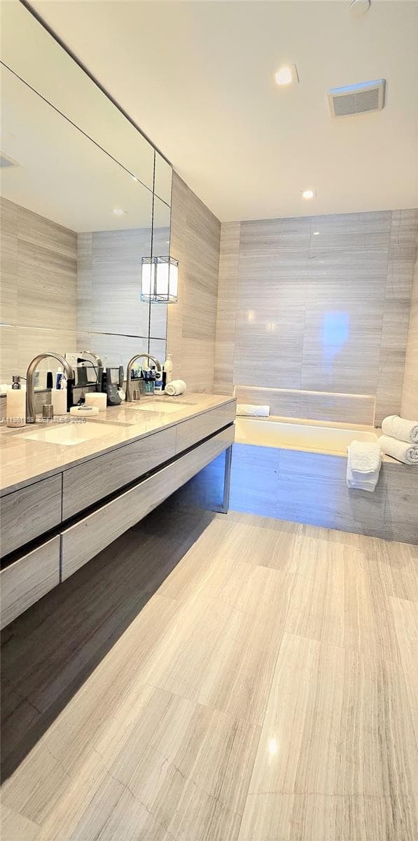 18975 Collins Ave # 2504, Sunny Isles Beach FL 33160 — 7