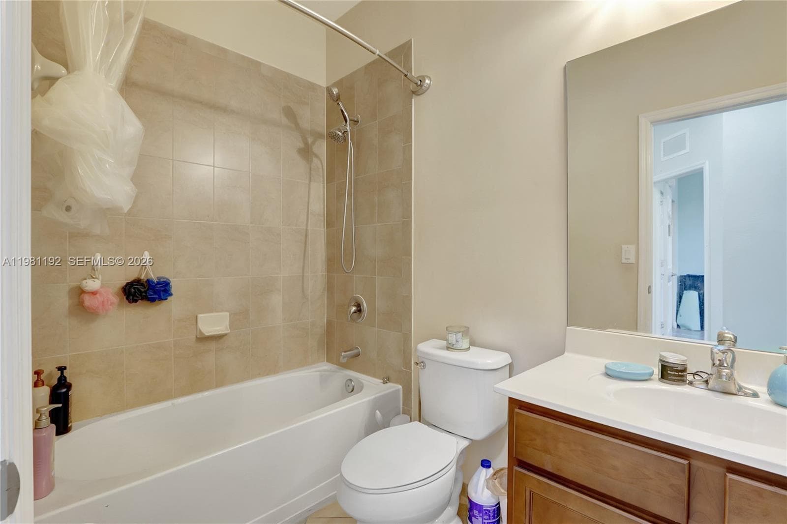 338 NE 37th Ave, Homestead FL 33033 — 17