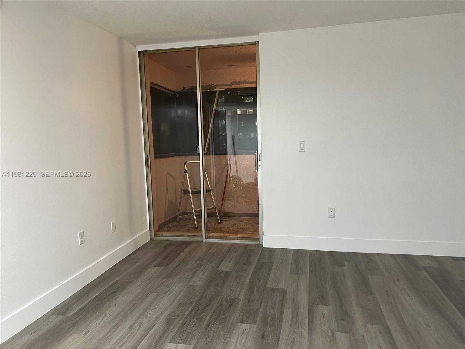 5050 NW 7th St # 511, Miami FL 33126 — 10