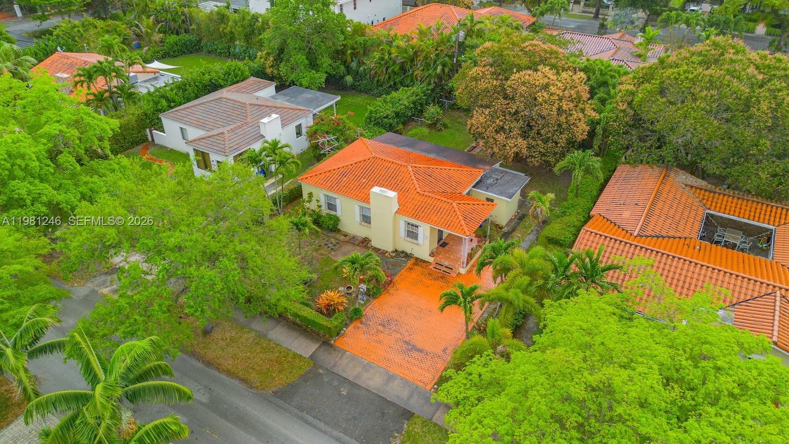 512 Mendoza Ave, Coral Gables FL 33134 — 23