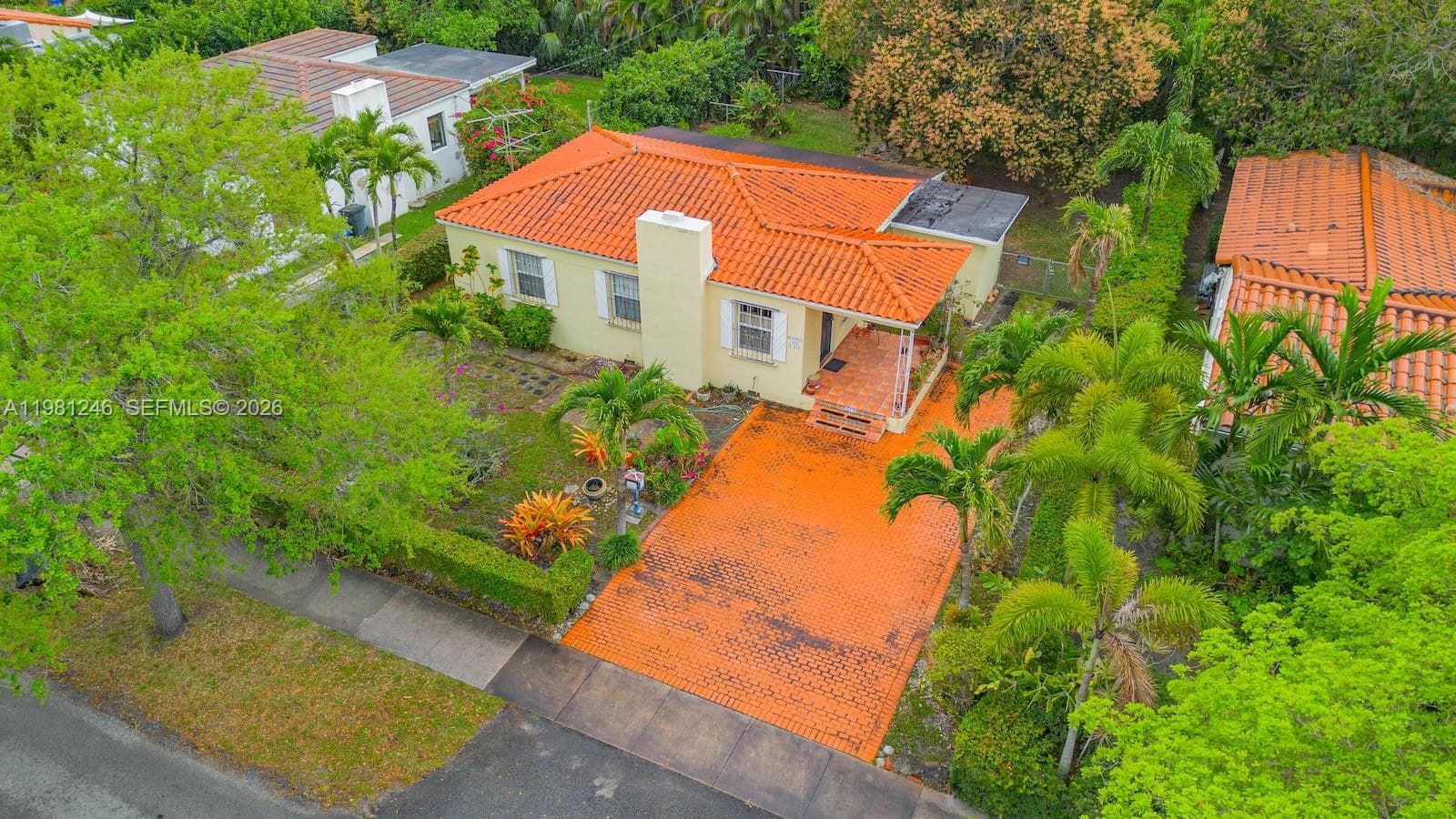 512 Mendoza Ave, Coral Gables FL 33134 — 17