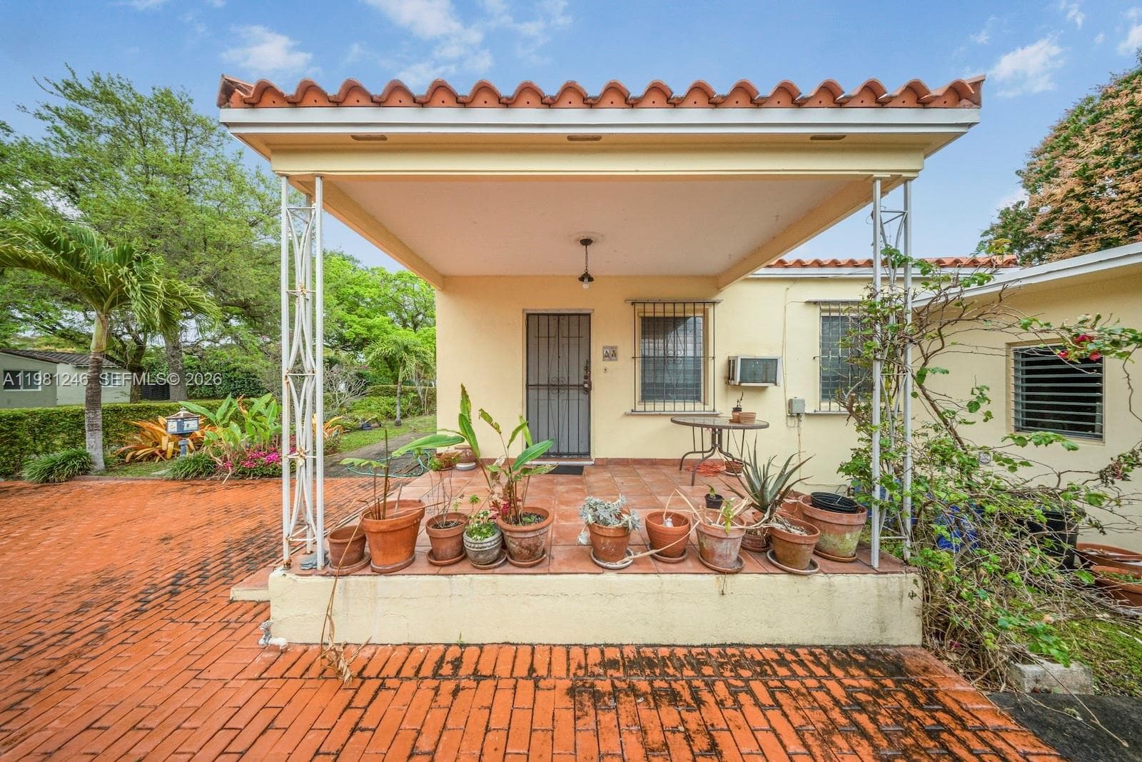 512 Mendoza Ave, Coral Gables FL 33134 — 16