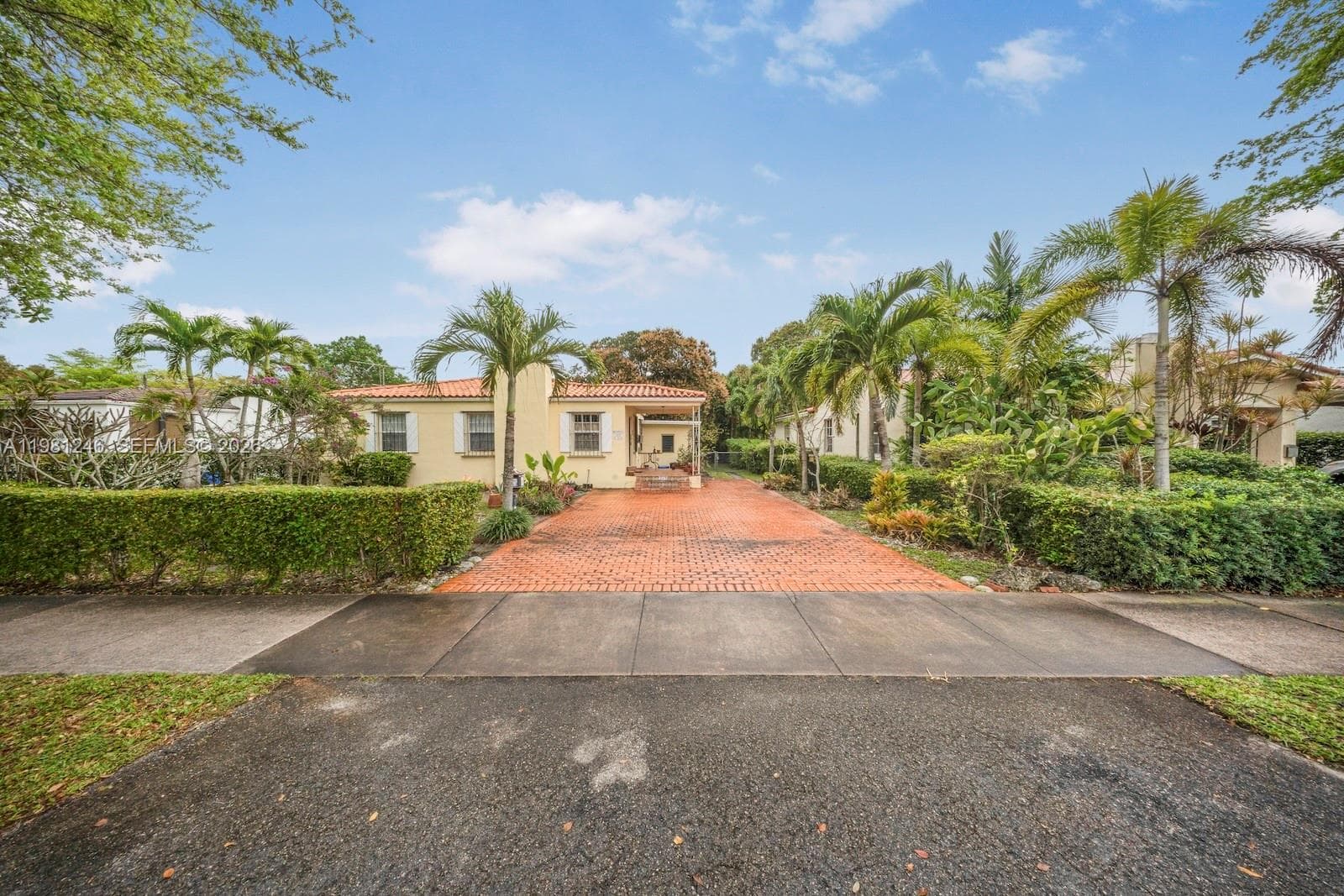 512 Mendoza Ave, Coral Gables FL 33134 — 12