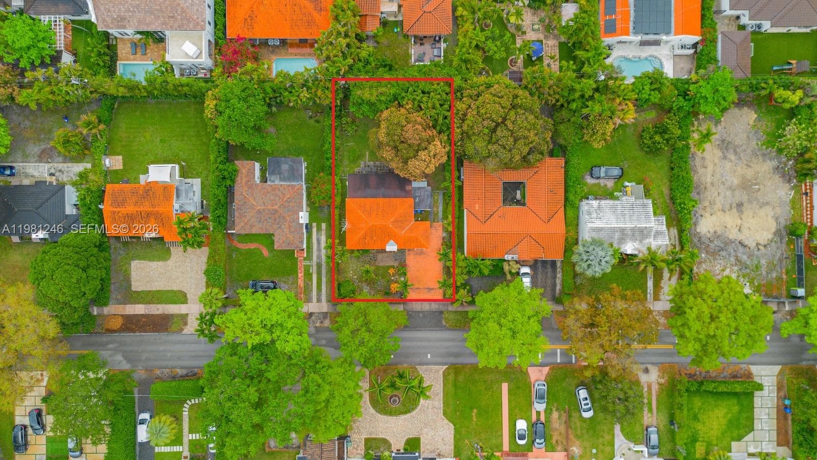 512 Mendoza Ave, Coral Gables FL 33134 — 18