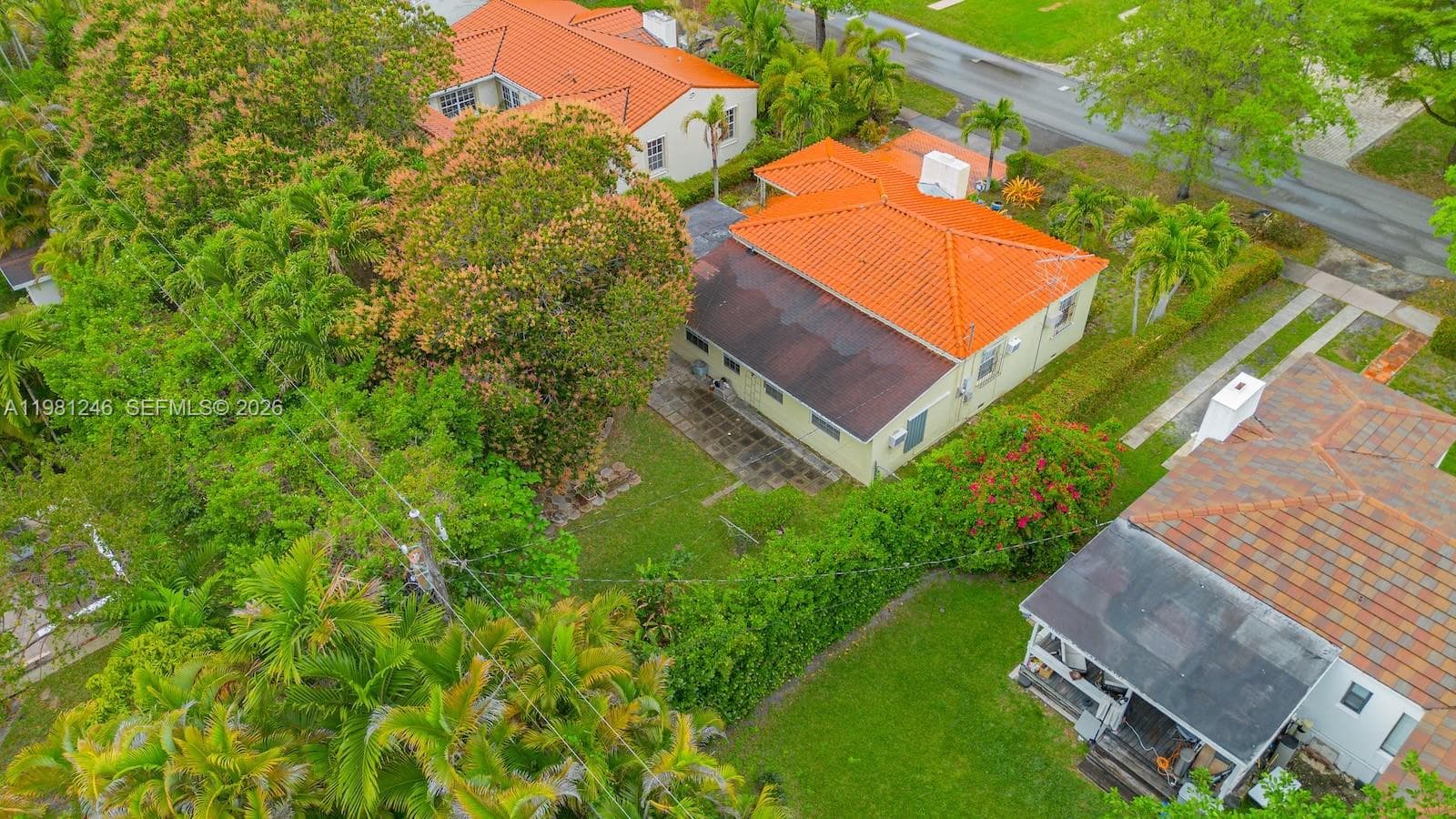 512 Mendoza Ave, Coral Gables FL 33134 — 19