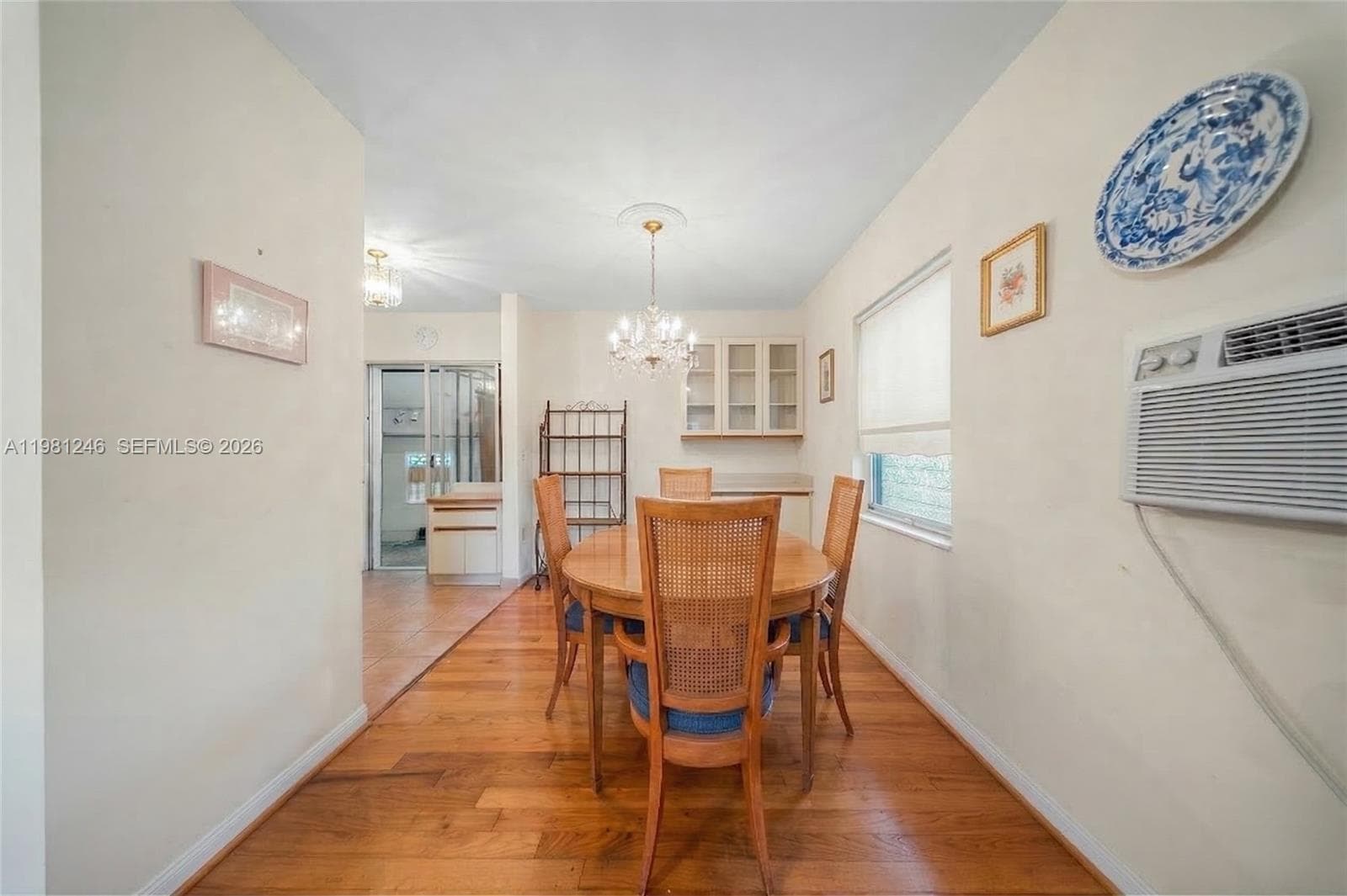 512 Mendoza Ave, Coral Gables FL 33134 — 8
