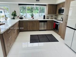 1940 NE 186th Dr, North Miami Beach FL 33179 — 12