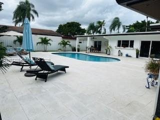 1940 NE 186th Dr, North Miami Beach FL 33179 — 29