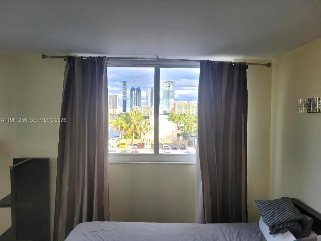 3703 NE 166th St # 401, North Miami Beach FL 33160 — 18