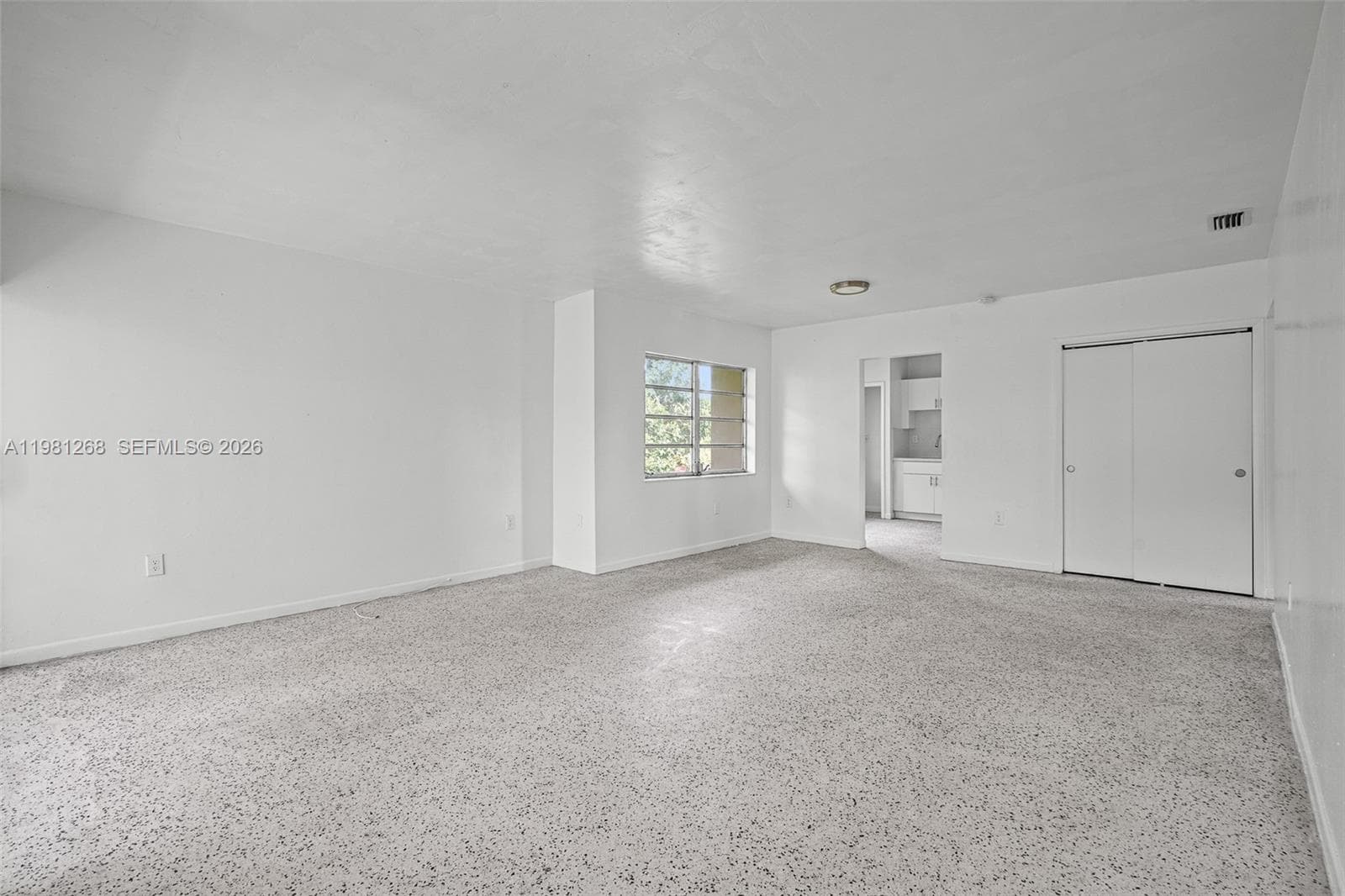 11330 Peachtree Dr, Miami FL 33161 — 4