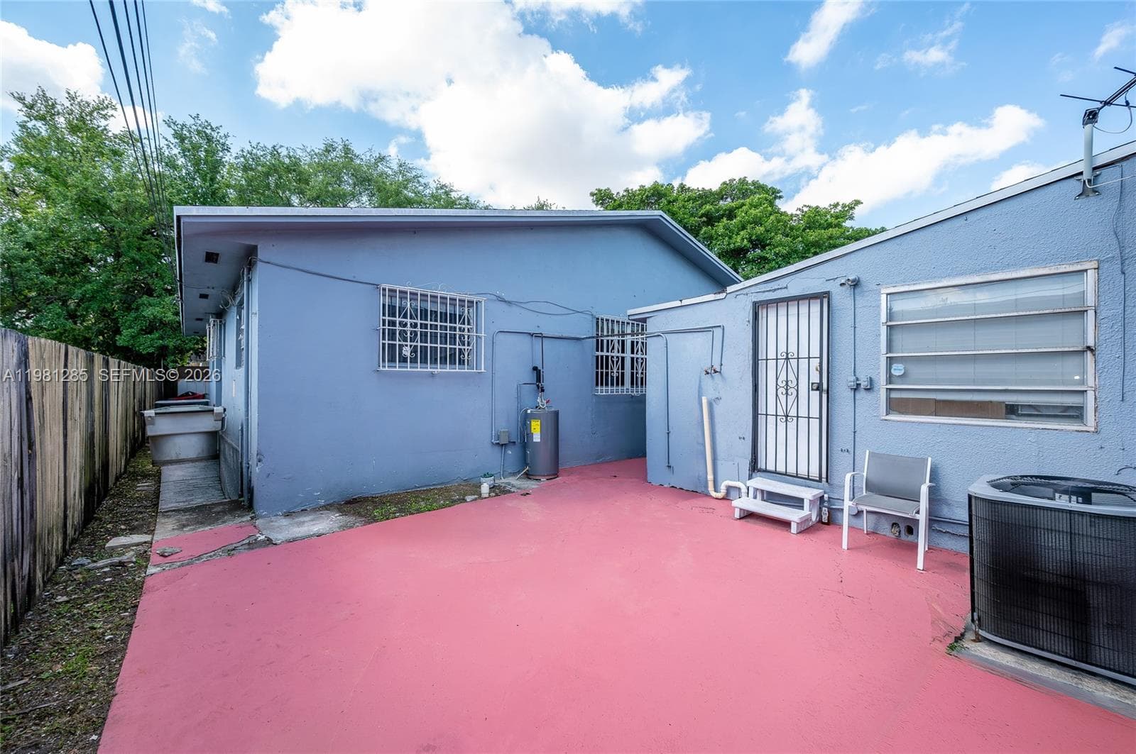 2610 NW 33rd St # 2612, Miami FL 33142 — 9