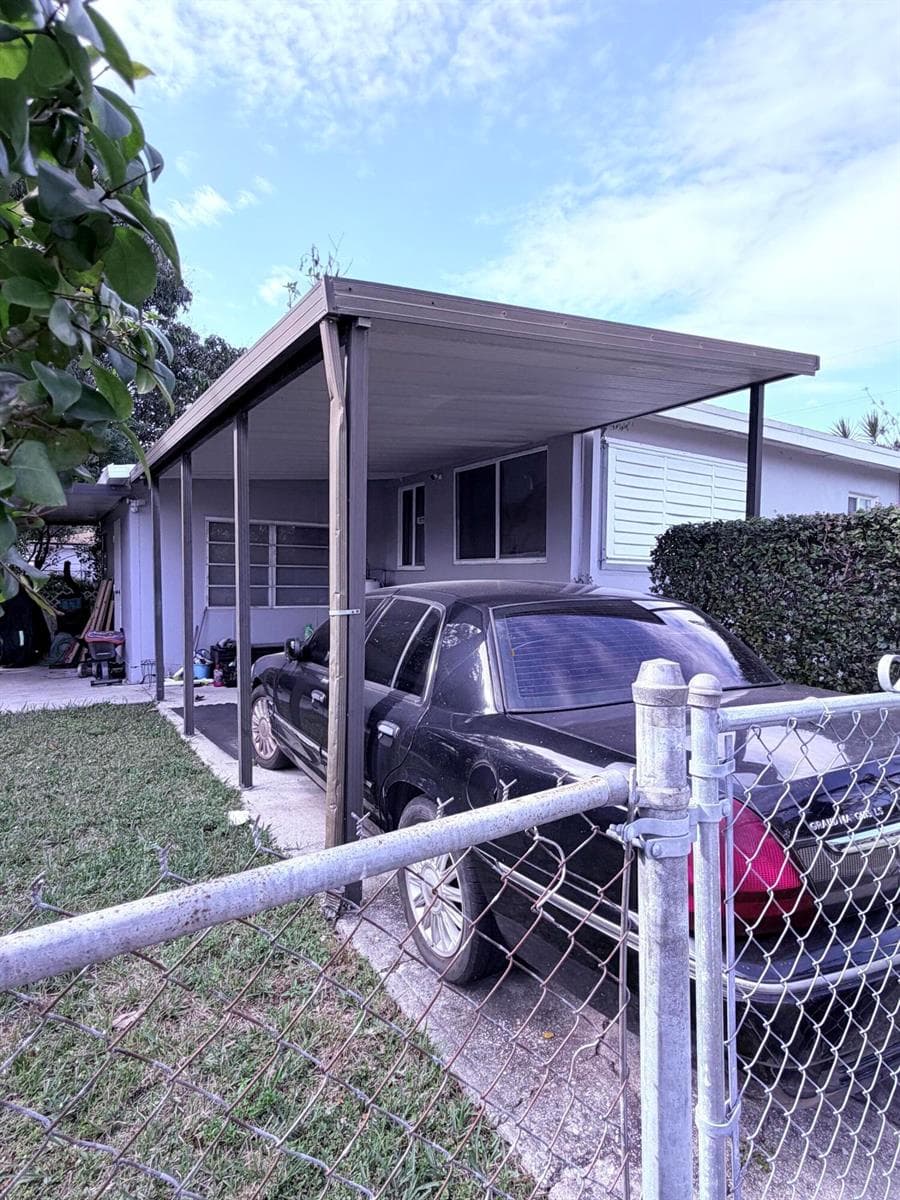 1500 NW 44th Street, Miami FL 33142 — 3