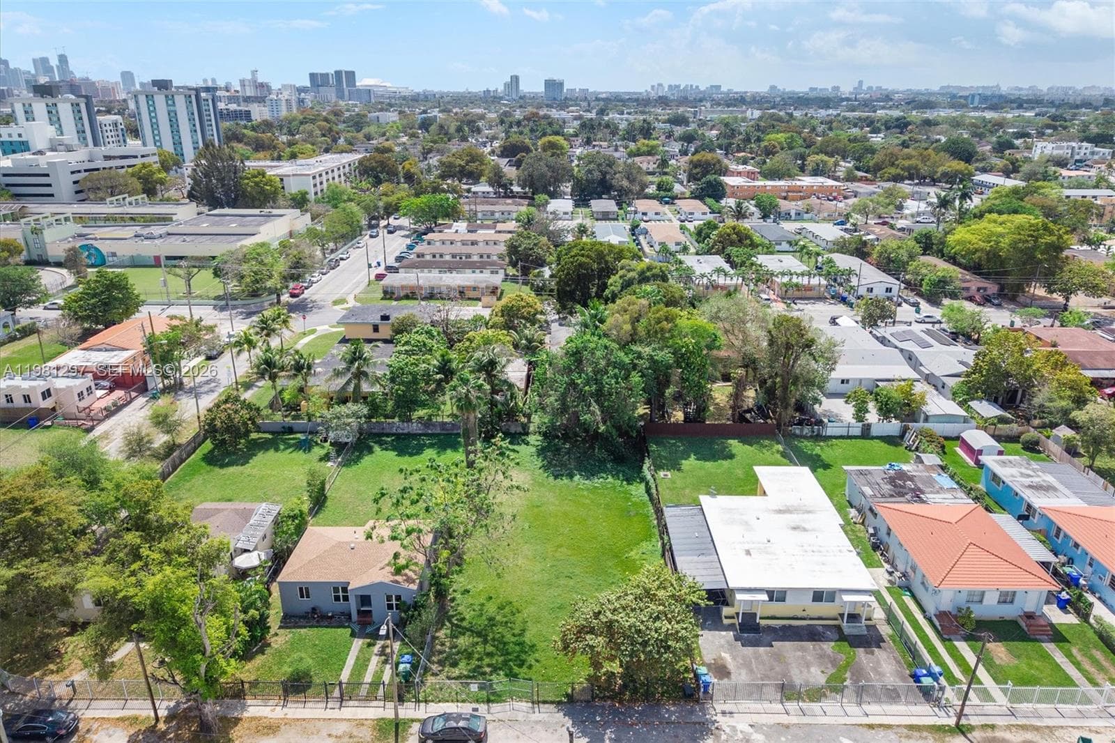 1922 NW 33rd St, Miami FL 33142 — 8