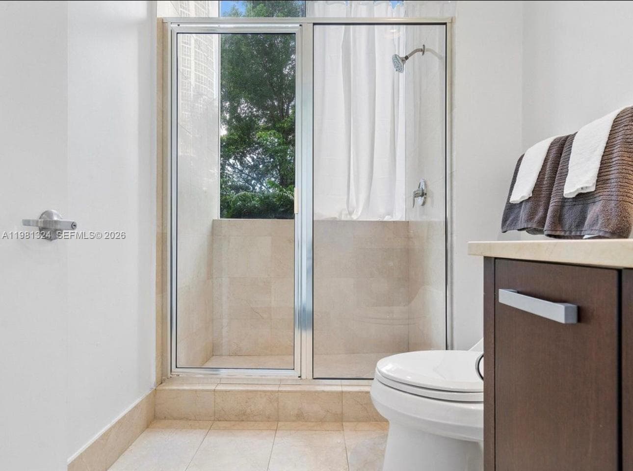 18101 Collins Ave # 401, Sunny Isles Beach FL 33160 — 28