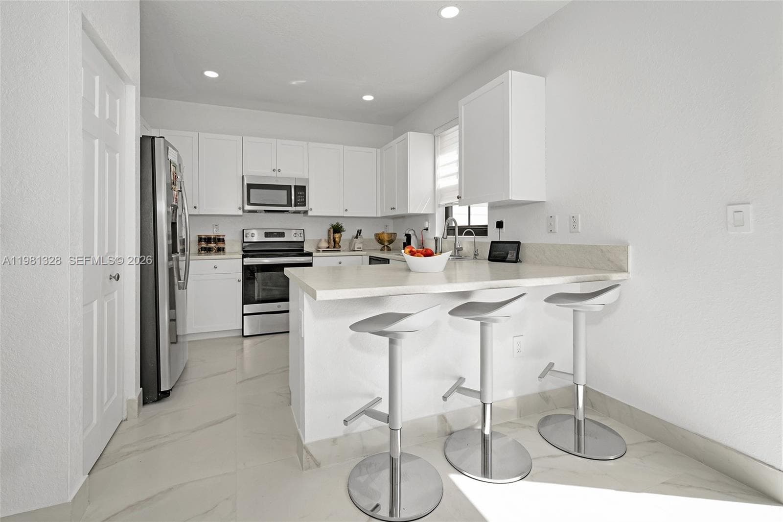 3438 W 104th Ter, Hialeah FL 33018 — 12