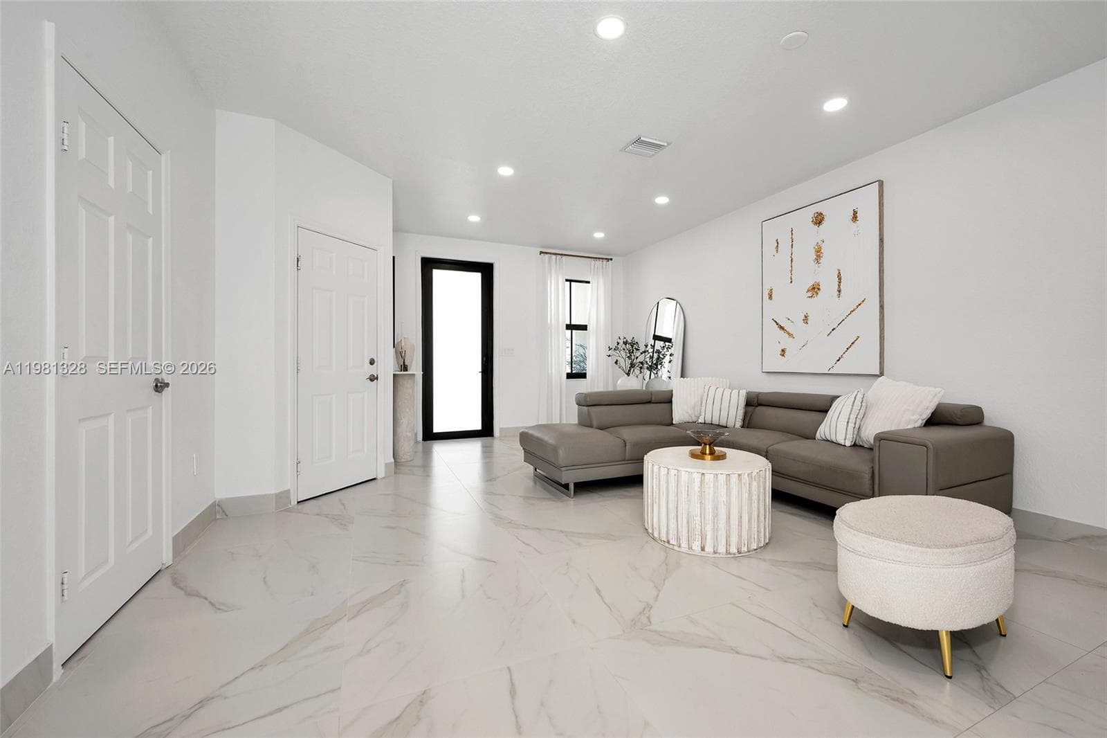 3438 W 104th Ter, Hialeah FL 33018 — 7