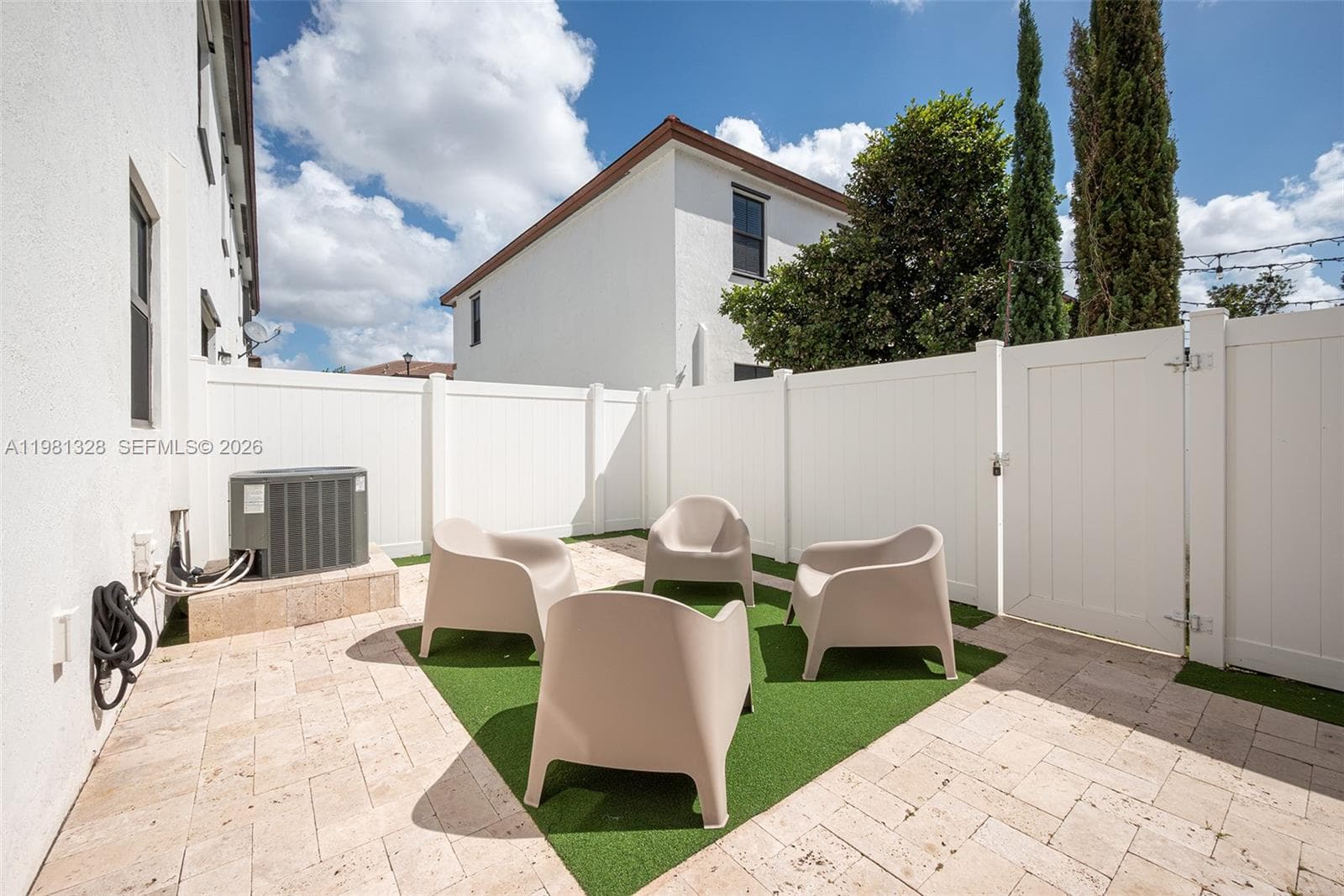 3438 W 104th Ter, Hialeah FL 33018 — 4