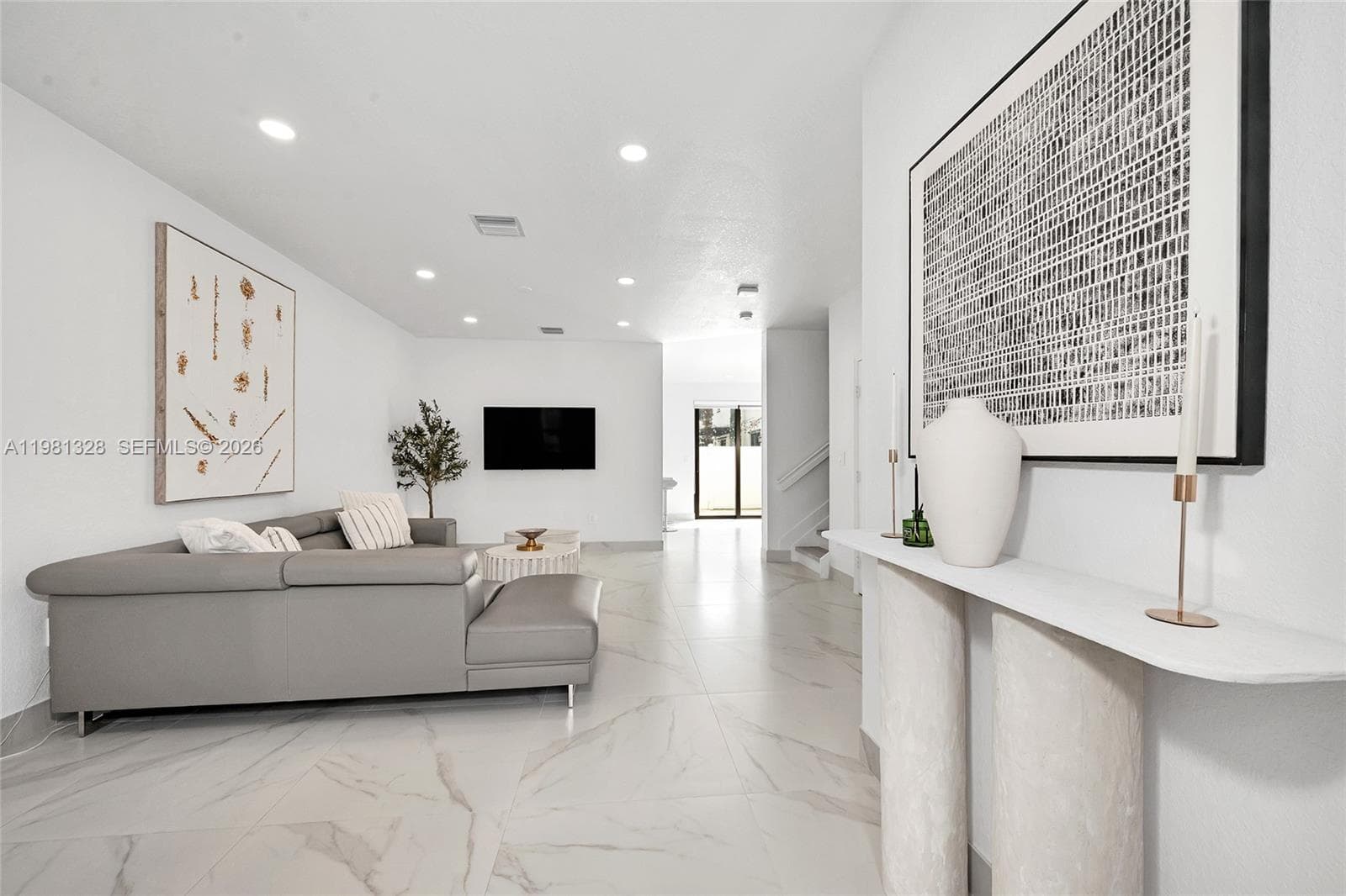3438 W 104th Ter, Hialeah FL 33018 — 8