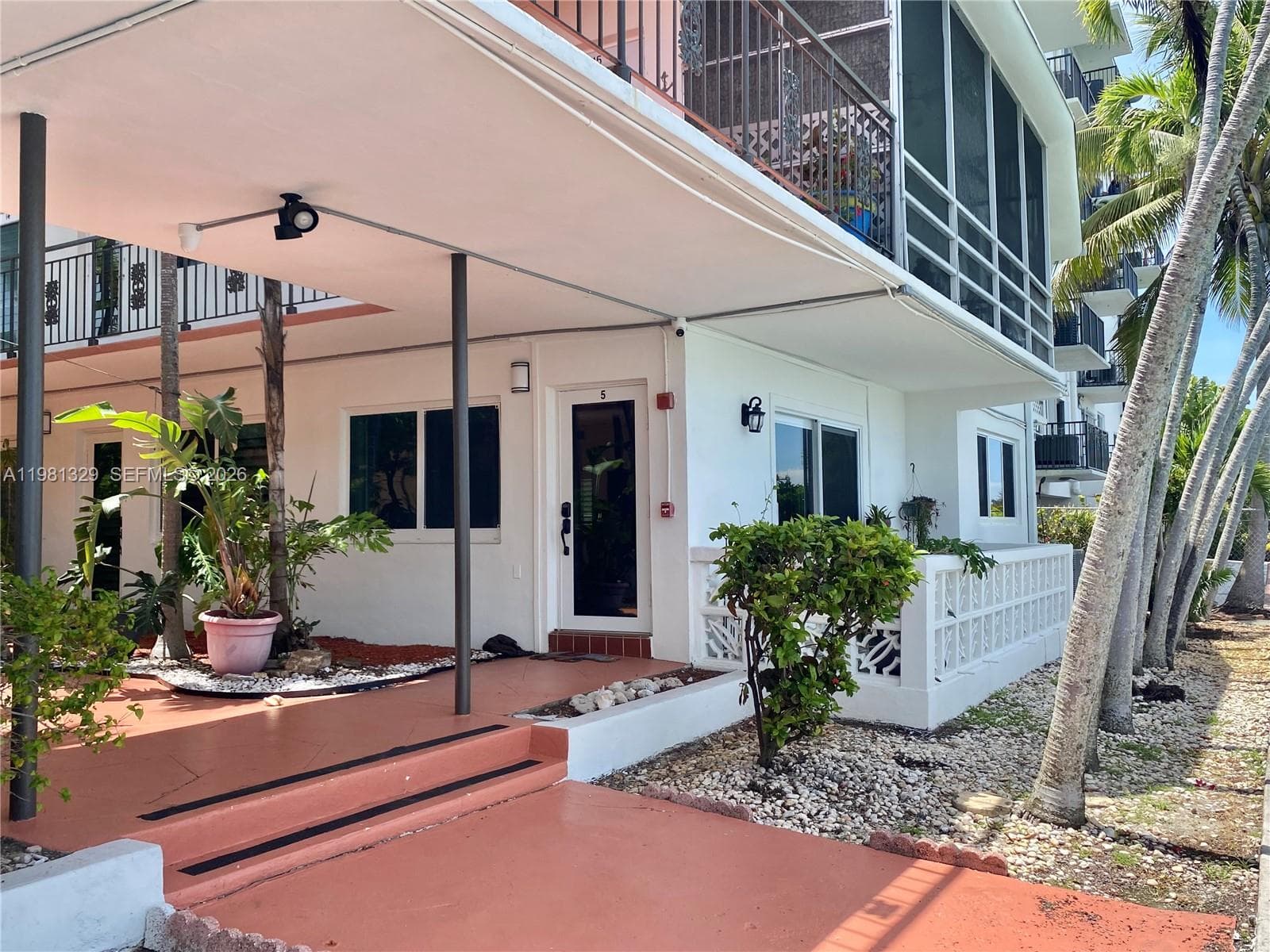 8040 Tatum Waterway Dr # 5, Miami Beach FL 33141 — 2