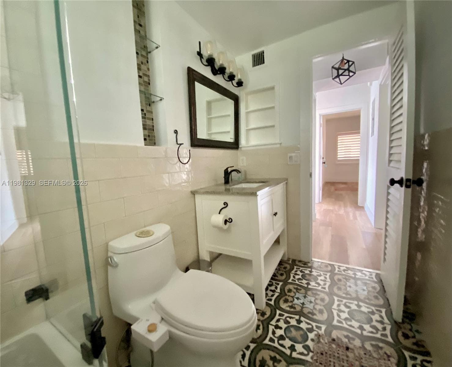 8040 Tatum Waterway Dr # 5, Miami Beach FL 33141 — 7