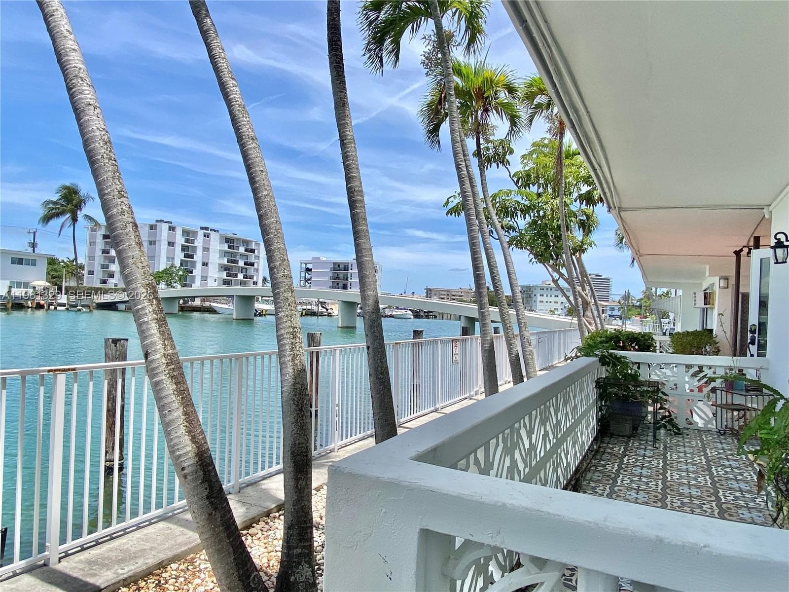 8040 Tatum Waterway Dr # 5, Miami Beach FL 33141 — 1
