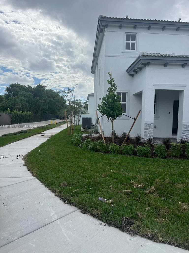 14806 SW 163rd St, Miami FL 33187 — 14