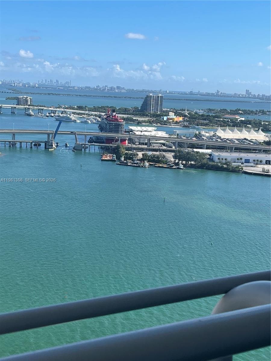 335 S Biscayne Blvd # 3610, Miami FL 33131 — 24