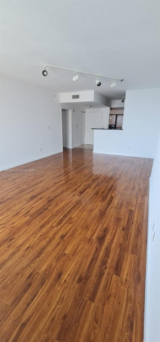 335 S Biscayne Blvd # 3610, Miami FL 33131 — 10