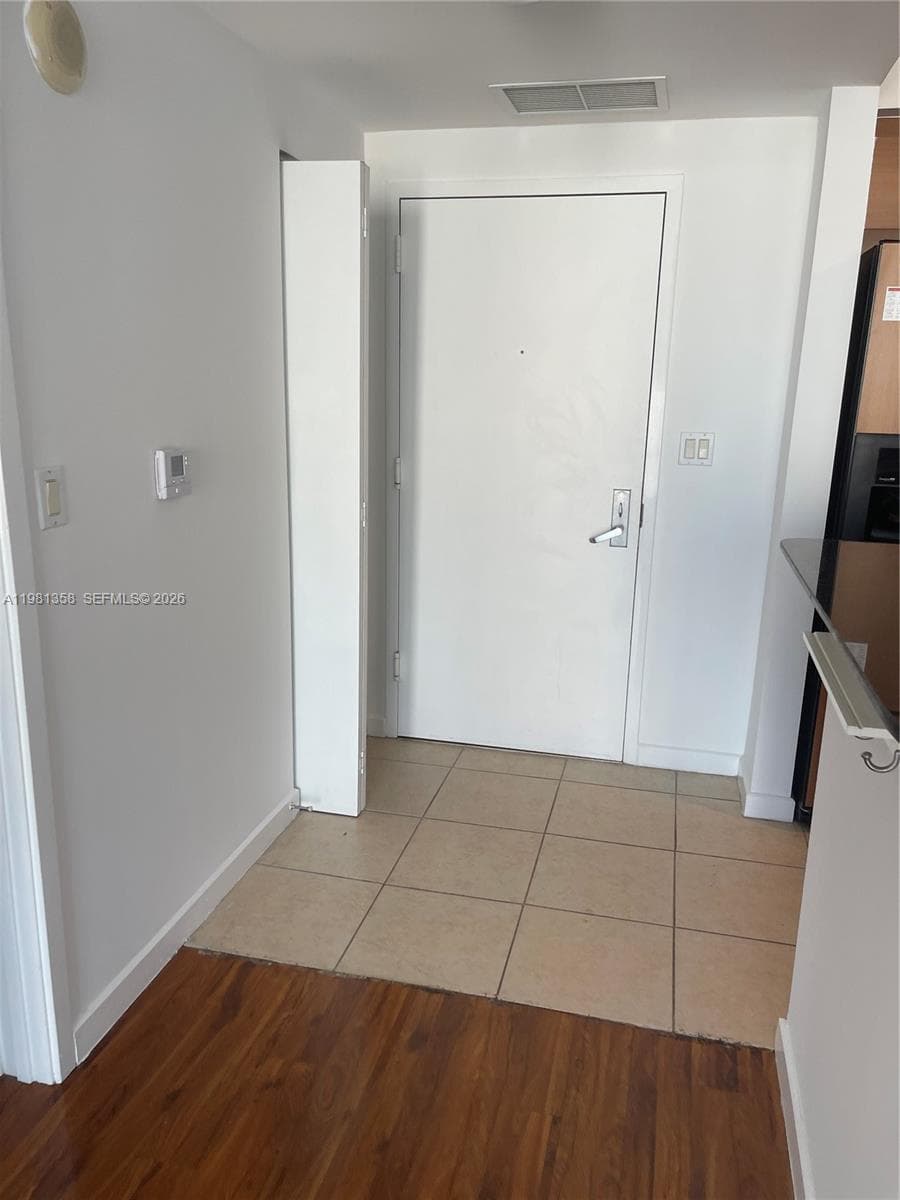 335 S Biscayne Blvd # 3610, Miami FL 33131 — 11