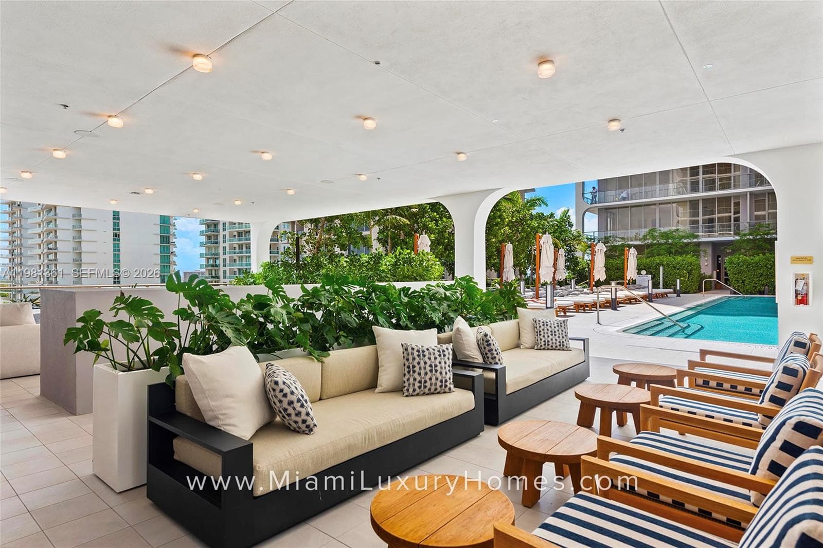 2678 Tigertail Ave # 802, Coconut Grove FL 33133 — 47