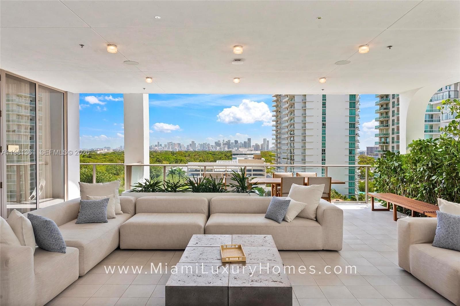 2678 Tigertail Ave # 802, Coconut Grove FL 33133 — 50