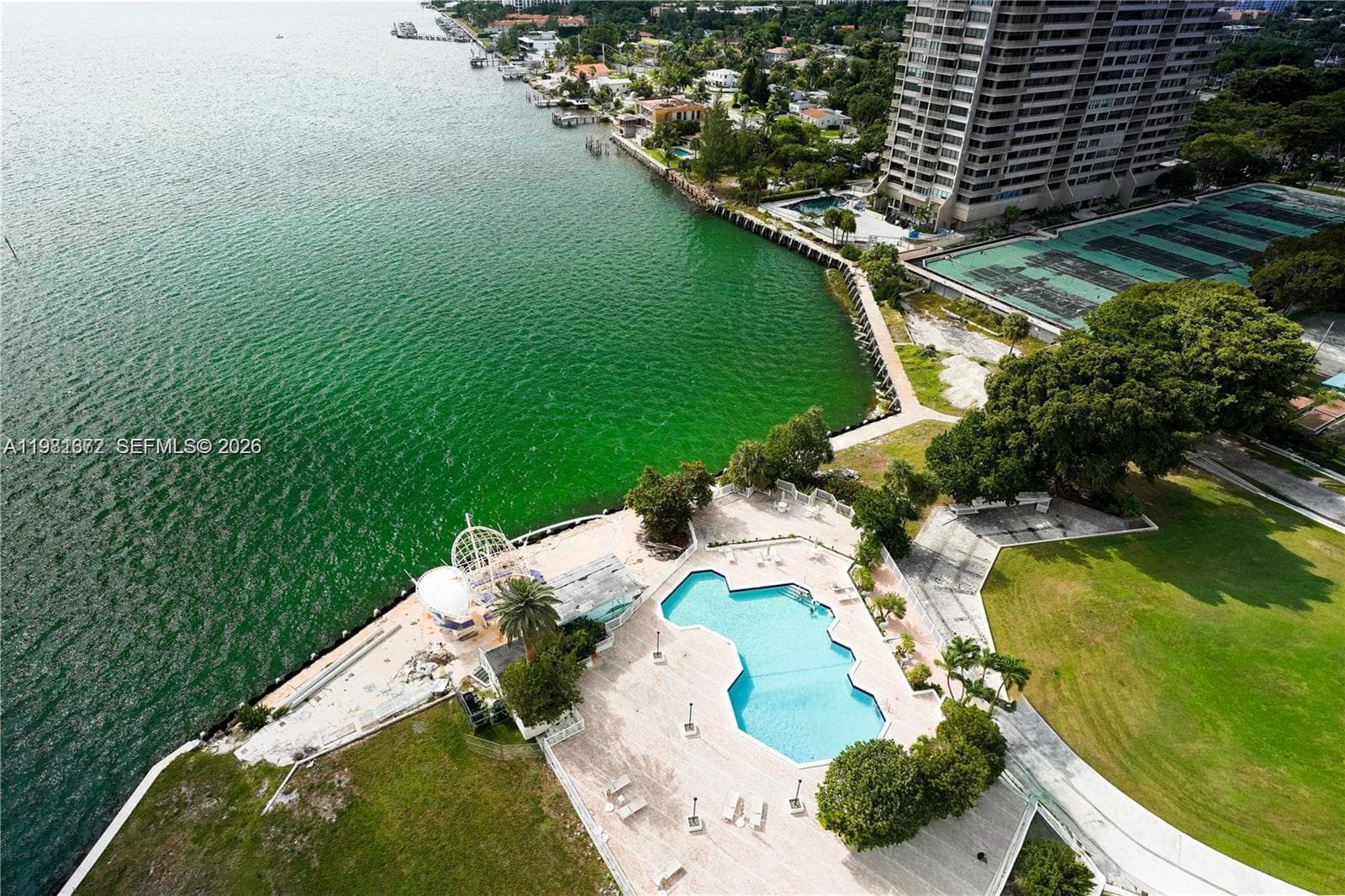 11111 Biscayne Blvd # 20E, Miami FL 33181 — 6