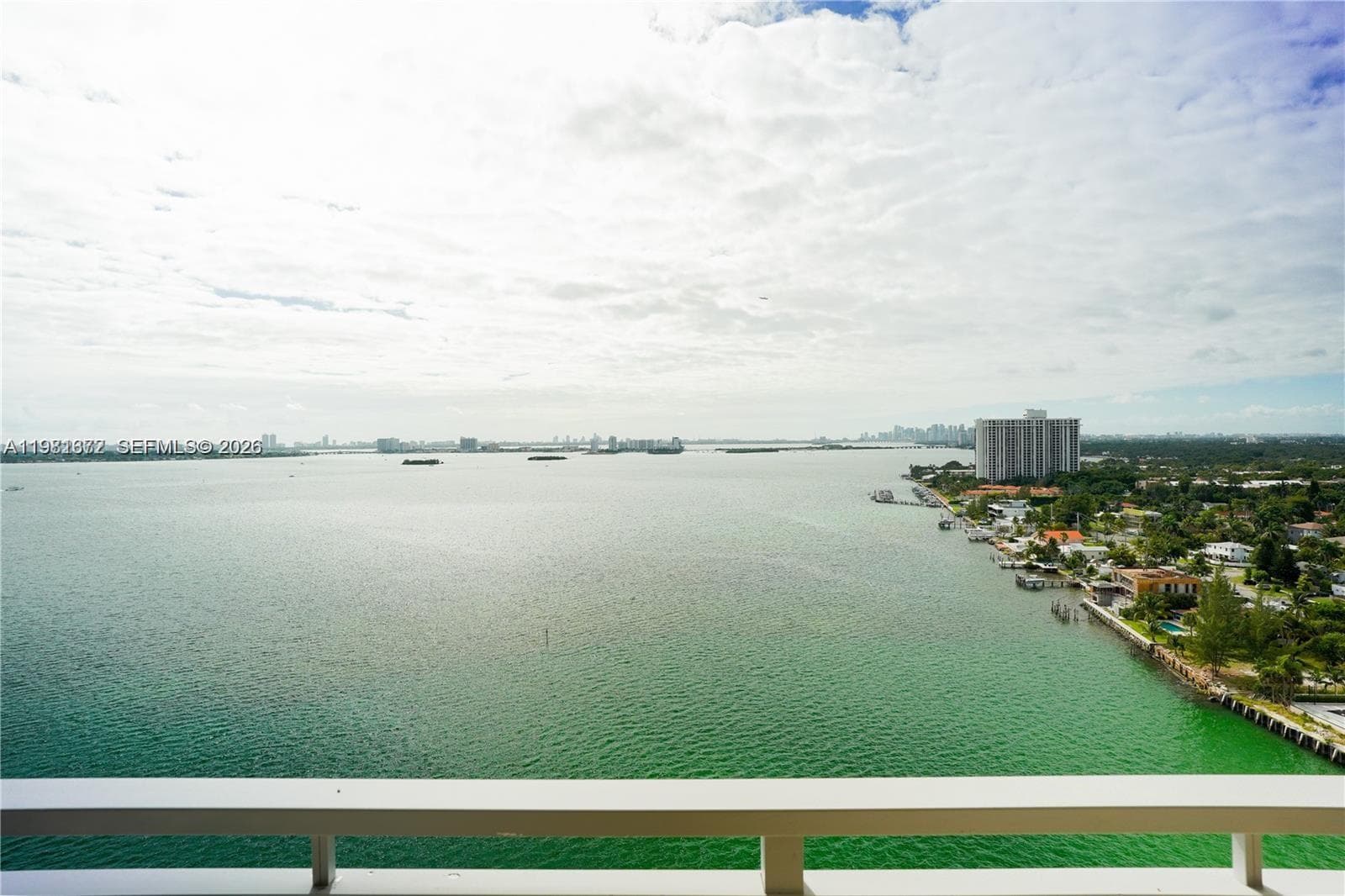11111 Biscayne Blvd # 20E, Miami FL 33181 — 1