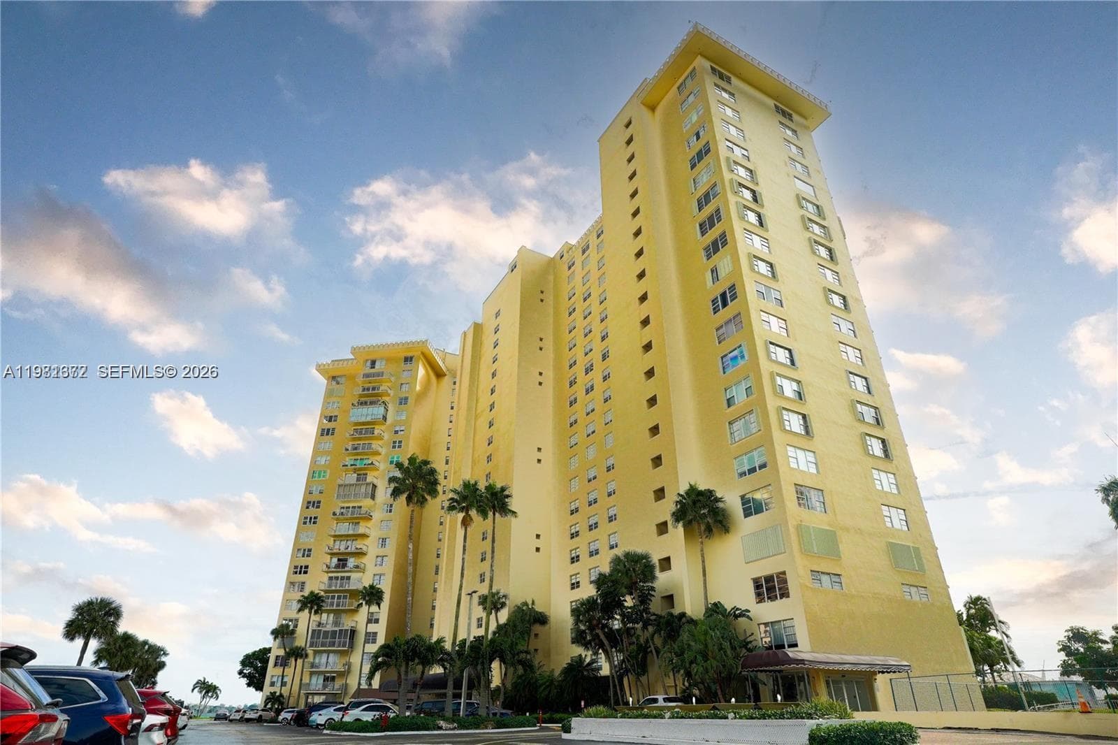 11111 Biscayne Blvd # 20E, Miami FL 33181 — 9