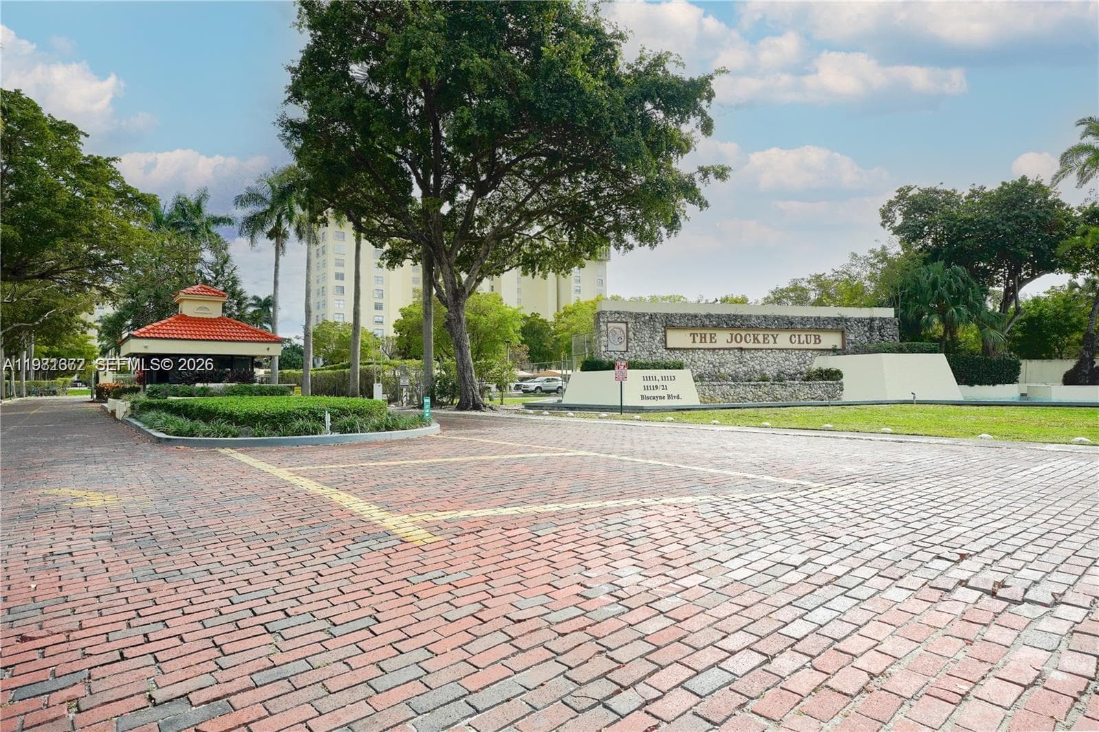 11111 Biscayne Blvd # 20E, Miami FL 33181 — 8