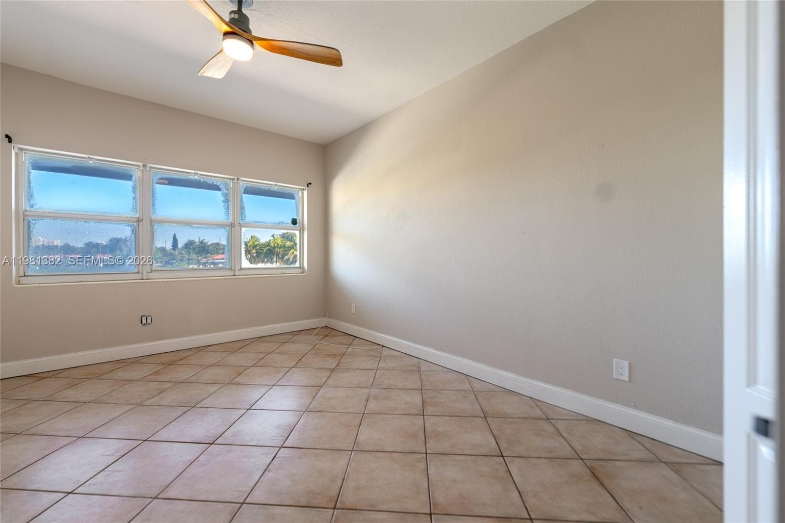 2225 NE 123rd St # 215, North Miami FL 33181 — 17