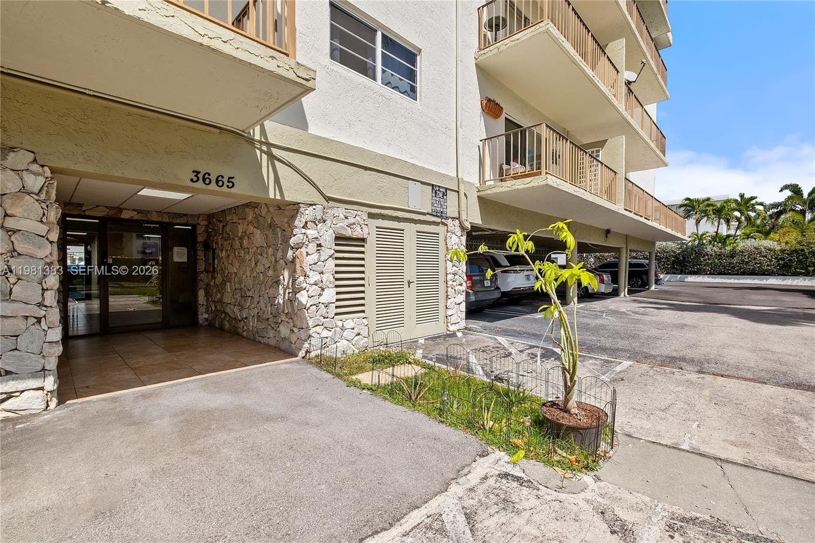 3665 NE 167th St # 409, North Miami Beach FL 33160 — 22