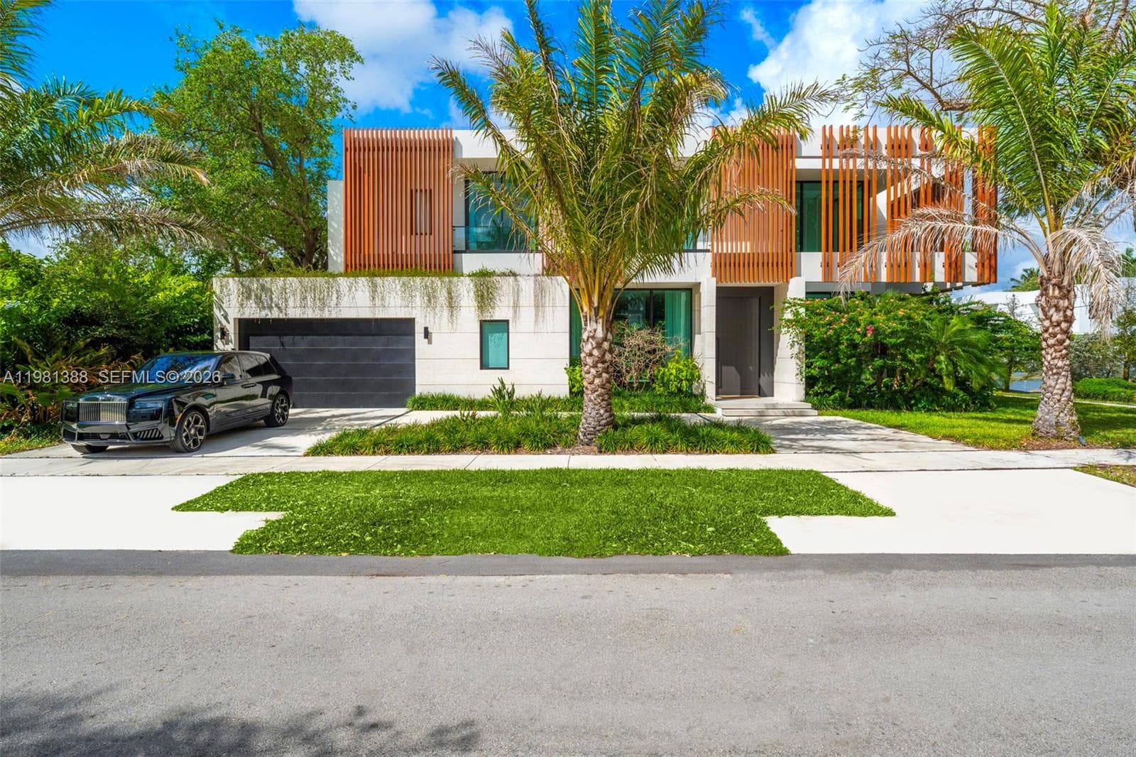 7700 SW 50th Ct, Miami FL 33143 — 1
