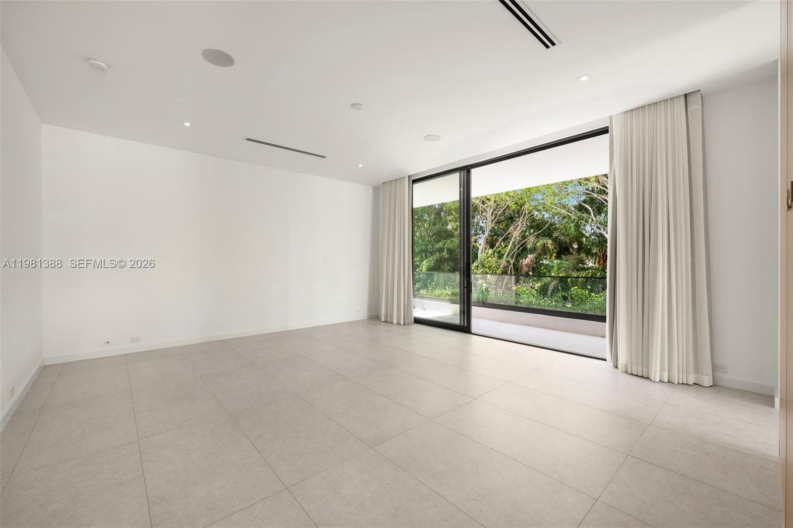 7700 SW 50th Ct, Miami FL 33143 — 39